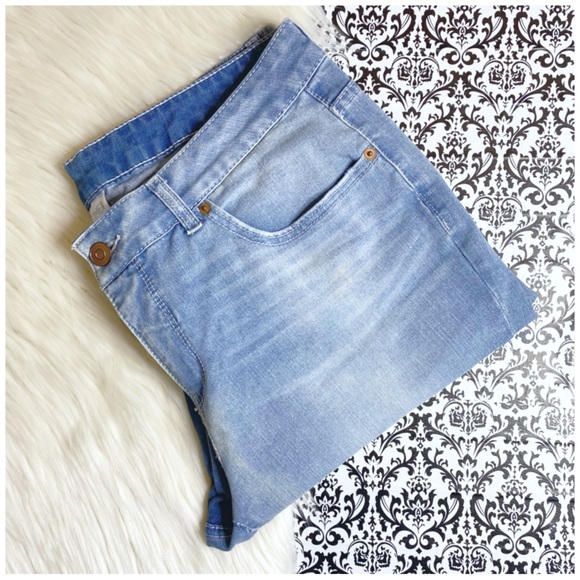 Time and Tru : size 16 : light wash double cuff denim jean bermuda summer shorts - Picture 2 of 8